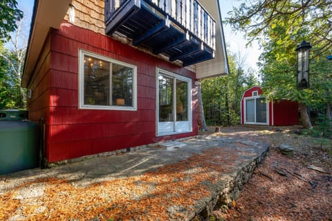 The Red Barn Haus in Northern Bruce Peninsula