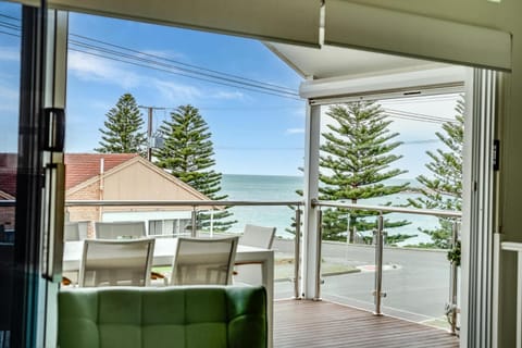 Horseshoe View 1A Scrymgour Rd Port Elliot - No Linen Included Maison in Port Elliot