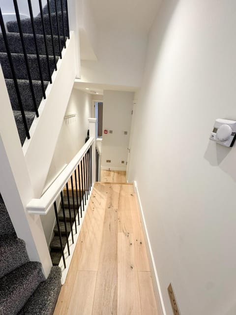 Willesden Green Penthouse Apartment in London