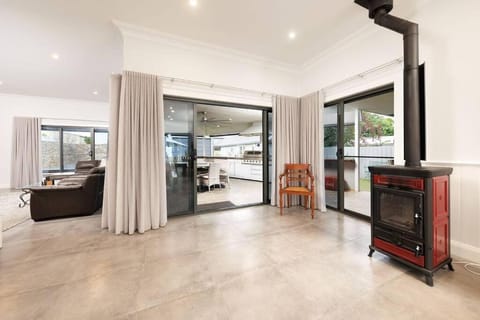 Central Entertainer's Paradise House in Wodonga