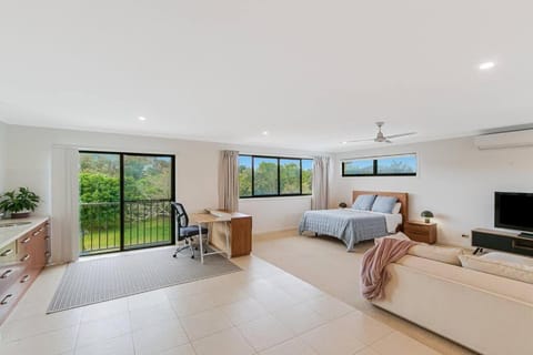 Serenity at Salt - Beachside Beauty by uHoliday House in Kingscliff