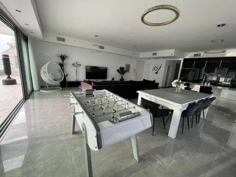 Penthouse Netanya Apartment in Netanya