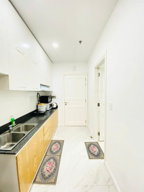 Kitchen or kitchenette, pet friendly, stove