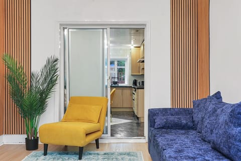 The Panel Guest-House Apartment in London Borough of Hackney