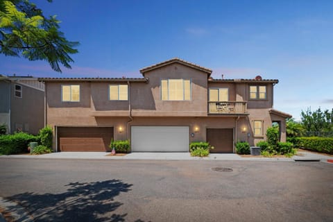 Sunny & Serene Townhouse in Chula Vista townhouse House in Chula Vista