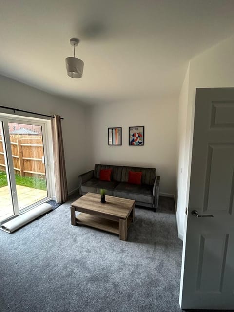 Modern and Comfortable Home away from Home Apartment in Northampton