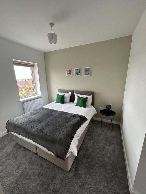 Modern and Comfortable Home away from Home Apartment in Northampton