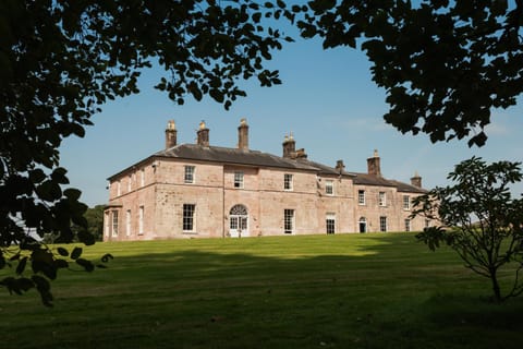 Property building, Spring, Day, Garden view