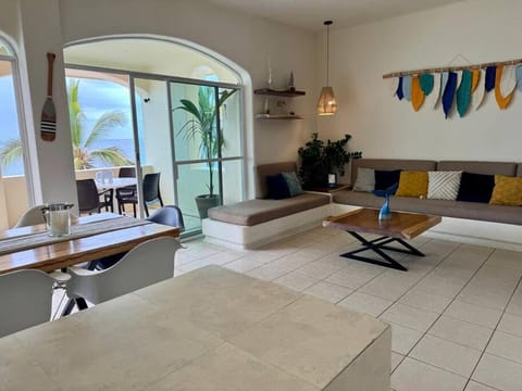 Amazing Apartment with Sea View and Large Terrace Apartment in Manzanillo