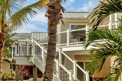 Manasota Key Dock house House in Englewood