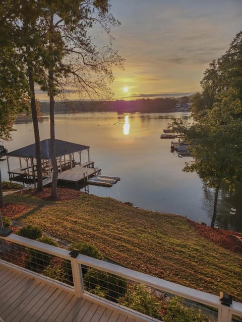 Day, Natural landscape, Lake view, Sunset