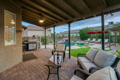 Patio, Seating area