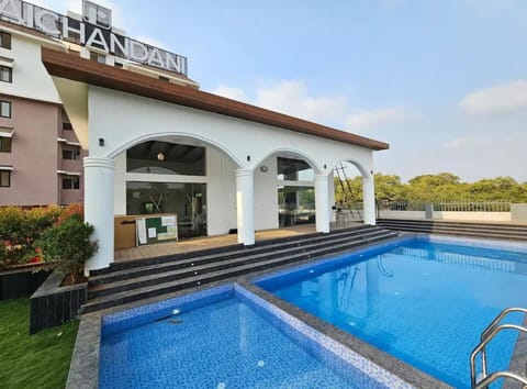 Pool view, Swimming pool