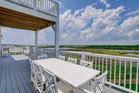 Sea Haven by Sea Scape Properties House in North Topsail Beach