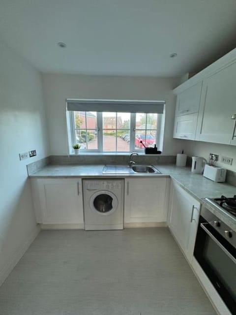 3 bedroom house Dartford House in Dartford