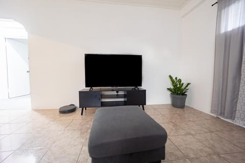 Communal lounge/ TV room, TV and multimedia, Evening entertainment