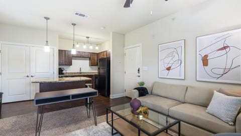 Landing at Mission Hill - Studio in Downtown New Braunfels Apartment in New Braunfels