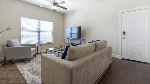 Landing at Mission Hill - 1 Bedroom in Downtown New Braunfels Apartment in New Braunfels