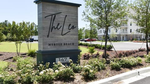 Landing at The Leo - 1 Bedroom in Myrtle Beach Apartment in Carolina Forest