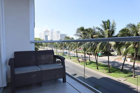 1 min walking the beach, Amazing RoofTop,Brandnew Apartment in Cancun