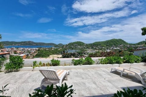 Natural landscape, Balcony/Terrace, Sea view