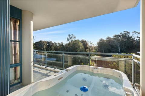 Lakeside Glass House House in The Entrance