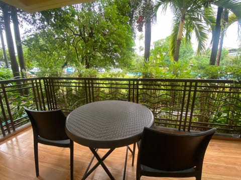 Balcony/Terrace, Garden view