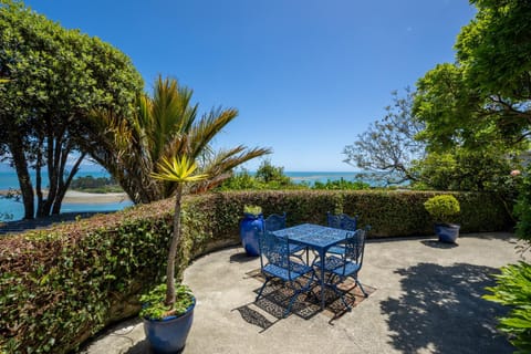 Seating area, Garden view, Sea view