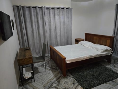 Cape Coast Travellers' Inn Bed and Breakfast in Central Region, Ghana