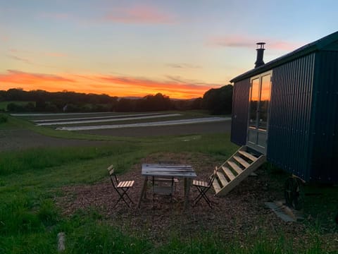 Barbara Shepherds Hut Campground/ 
RV Resort in Sevenoaks District