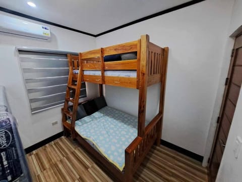 Anas Sweet Home w Wifi, Karaoke n Free Parking Apartment in Nasugbu