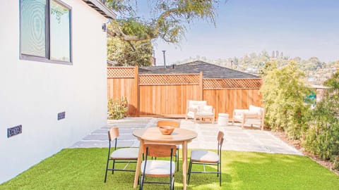 Garden, Balcony/Terrace