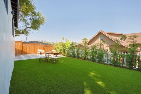 Stylish 4B3B Villa near Sunset Blvd Villa in Echo Park