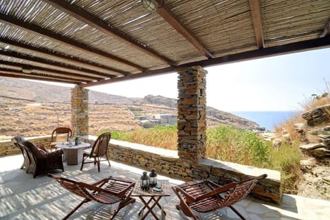 Thalassa Beach House, 2 bedroom on secluded beach Apartment in Kea-Kythnos