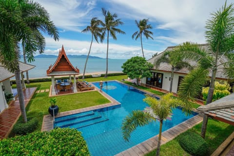 Property building, Sea view, Swimming pool