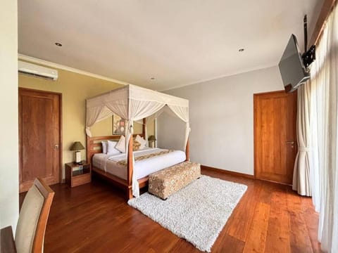 4 Bedroom Tropical Luxury Villa Villa in North Kuta