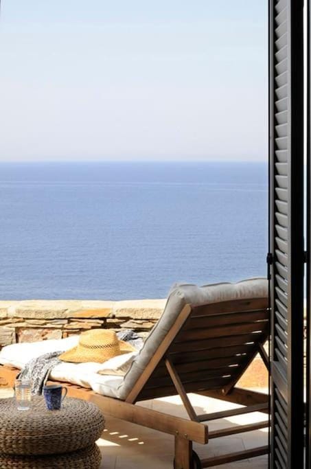 Infinity Beach House - Luxury seaside private apt on request Apartment in Kea-Kythnos