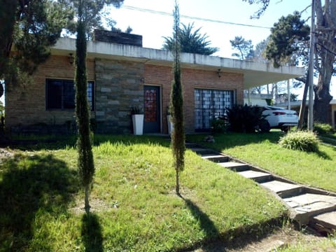 Property building, Day, Garden, Garden view