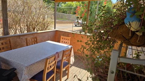 Day, Dining area, Garden view