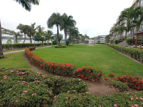 Casa de lujo amoblada en el Norte de Guayaquil Villa in Guayaquil