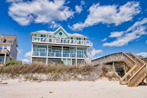 Topsail Breeze by Sea Scape Properties House in North Topsail Beach