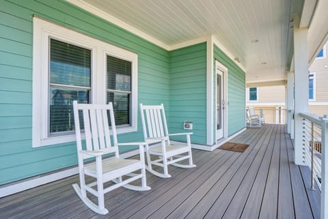 Topsail Breeze by Sea Scape Properties House in North Topsail Beach