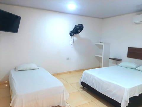 Bed, TV and multimedia, Bedroom, air conditioner