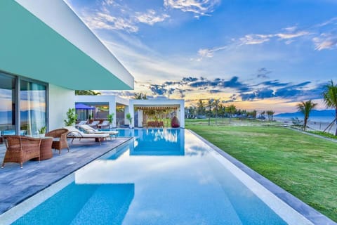 Patio, Day, Natural landscape, Pool view, Swimming pool, sunbed