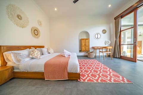 Bed, Seating area, Bedroom, Garden view, Pool view, air conditioner