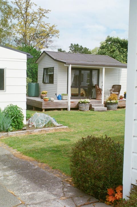 Garden view, Parking