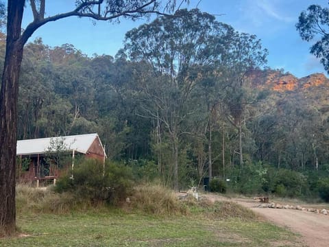 The Cabin at Rocklee Grove Maison in Broke