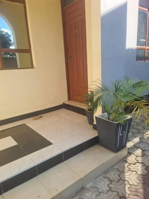 Six Appartments Apartment in Arusha