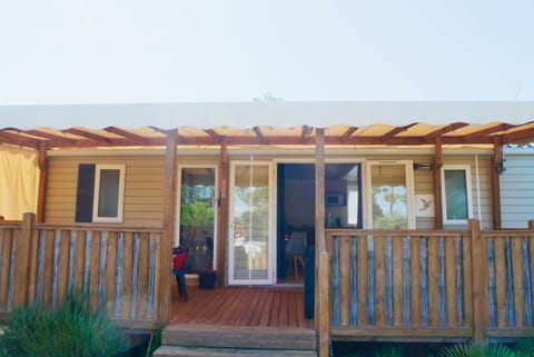 Patio, Balcony/Terrace