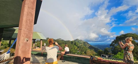 Hilltop Guest House Alojamiento y desayuno in Ella